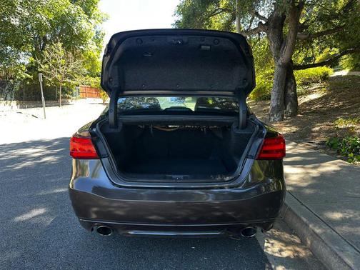 Black 2016 Nissan Maxima 3.5 Platinum