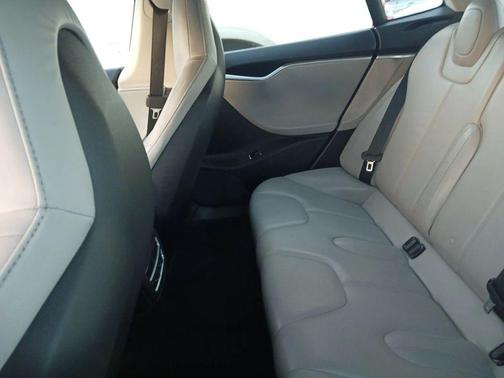 2013 Tesla Model S Sedan 4D