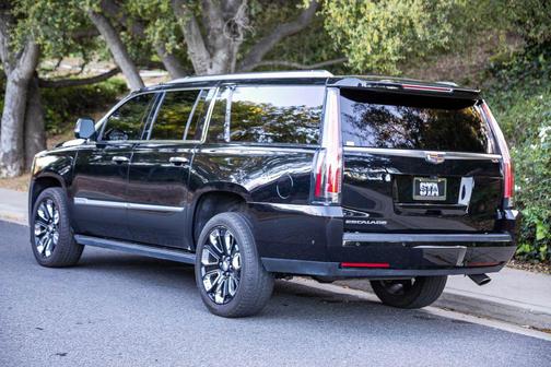2019 Cadillac Escalade ESV Sport Platinum
