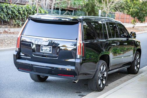 2019 Cadillac Escalade ESV Sport Platinum