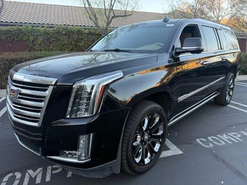 2019 Cadillac Escalade ESV Sport Platinum