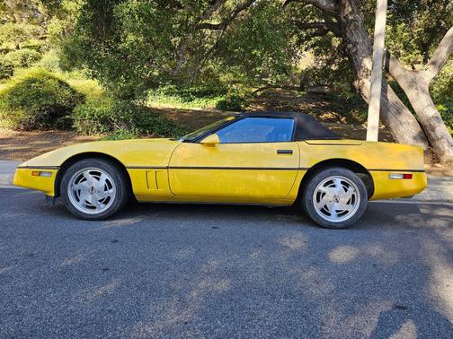 1988 Chevrolet Corvette Base