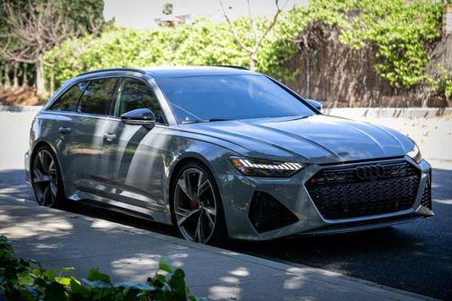 Nardo Gray 2023 Audi RS 6 Avant 4.0T