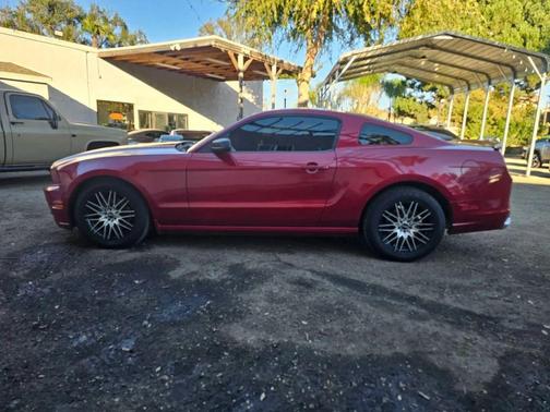 2013 Ford Mustang V6 Premium