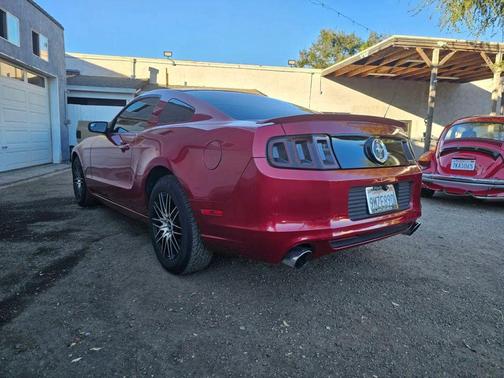 2013 Ford Mustang V6 Premium