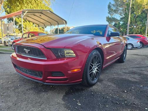 2013 Ford Mustang V6 Premium
