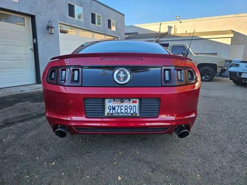 2013 Ford Mustang V6 Premium