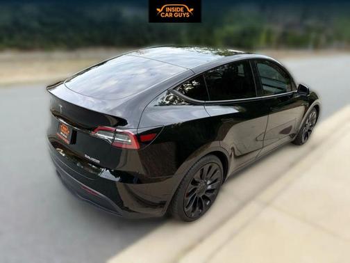 2022 Tesla Model Y Performance Dual Motor All-Wheel Drive