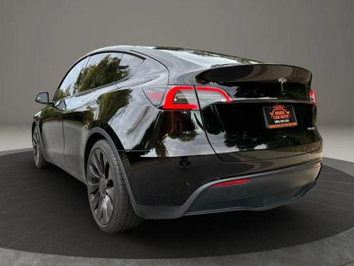 2022 Tesla Model Y Performance Dual Motor All-Wheel Drive