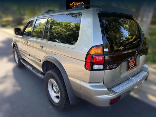 2000 Mitsubishi Montero Sport XLS