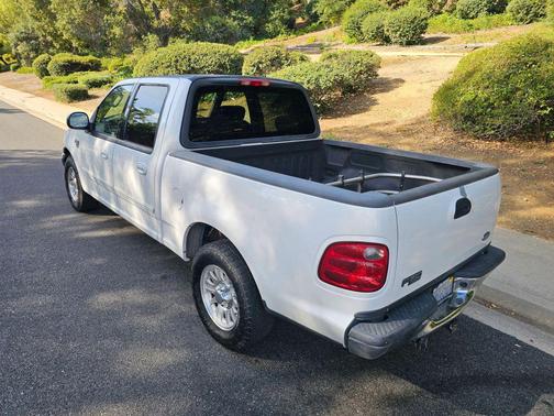 2003 Ford F-150 XLT