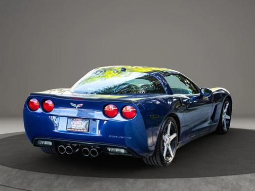 2005 Chevrolet Corvette Base