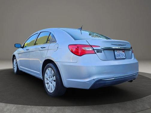 2012 Chrysler 200 LX