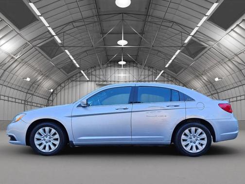 2012 Chrysler 200 LX