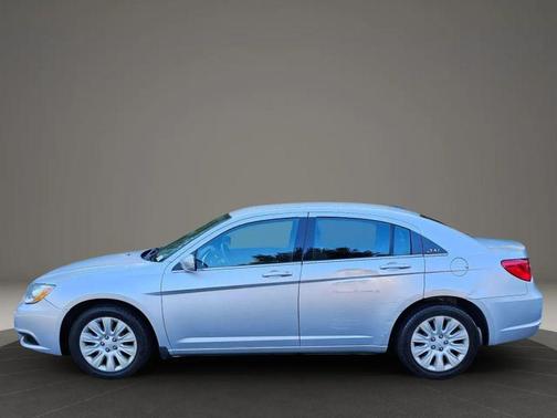 2012 Chrysler 200 LX