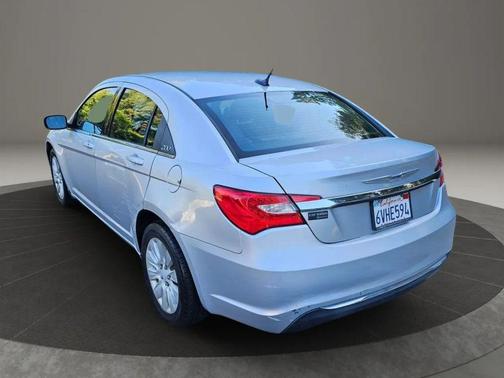 2012 Chrysler 200 LX