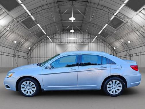 2012 Chrysler 200 LX