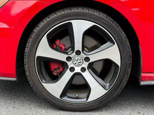 2015 Volkswagen Golf GTI 2.0T S 4-Door