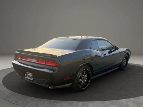 2010 Dodge Challenger SRT8