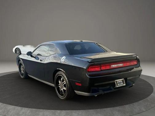 2010 Dodge Challenger SRT8