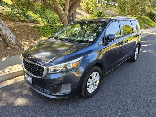 2016 Kia Sedona LX