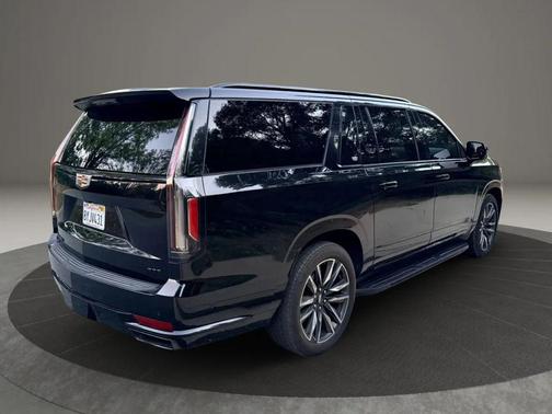 2021 Cadillac Escalade ESV Sport Platinum
