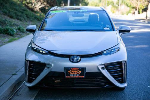 2018 Toyota Mirai Base