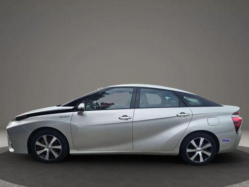 2018 Toyota Mirai Base