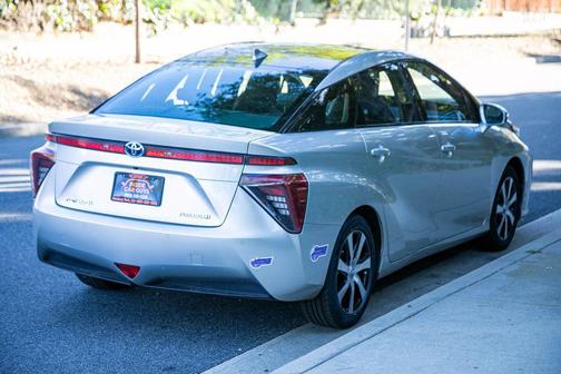 2018 Toyota Mirai Base