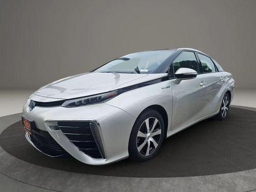 2018 Toyota Mirai Base