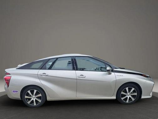 2018 Toyota Mirai Base