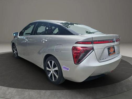 2018 Toyota Mirai Base