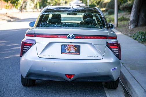 2018 Toyota Mirai Base