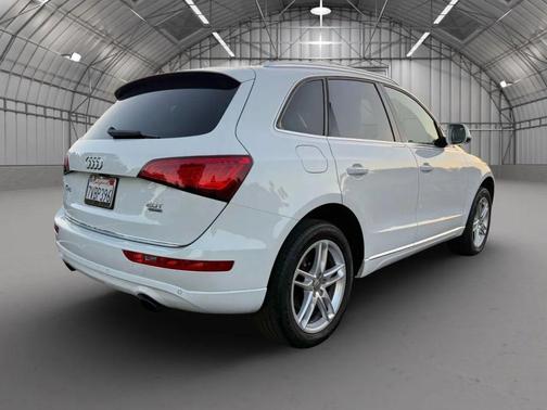 2017 Audi Q5 2.0T Premium Plus