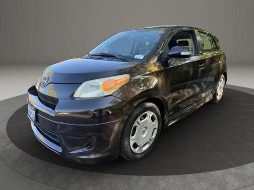 2011 Scion xD Hatchback 4D