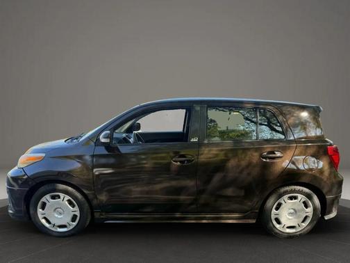 2011 Scion xD Hatchback 4D