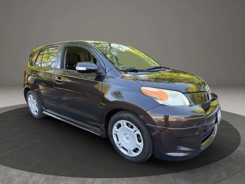 2011 Scion xD Hatchback 4D