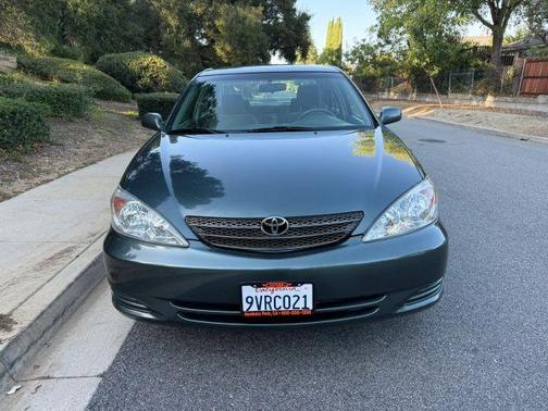 Green Metallic 2004 Toyota Camry LE
