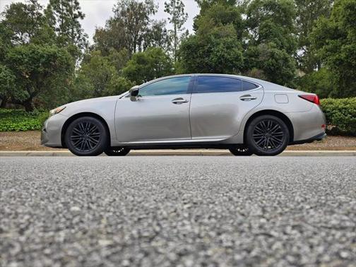 2017 Lexus ES 350 Base