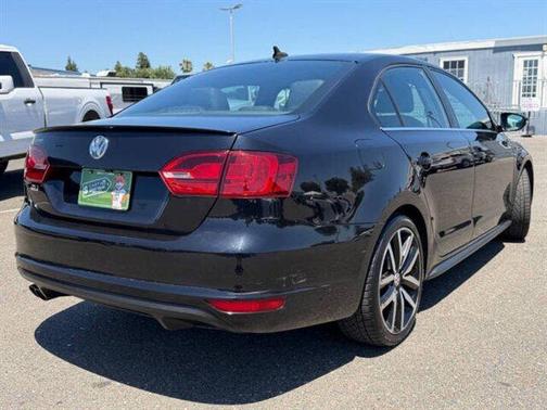 Deep Black Metallic 2013 Volkswagen Jetta GLI Autobahn