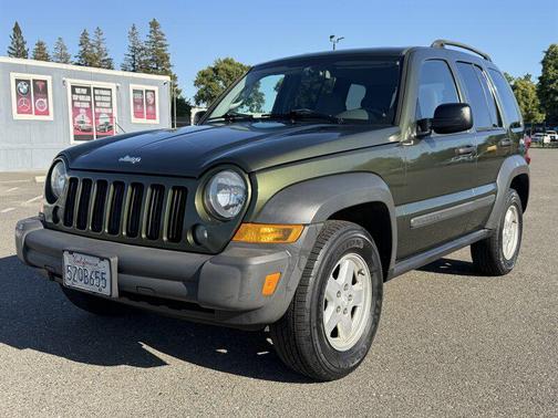 Jeep Green Metallic Clearcoat 2006 Jeep Liberty Sport