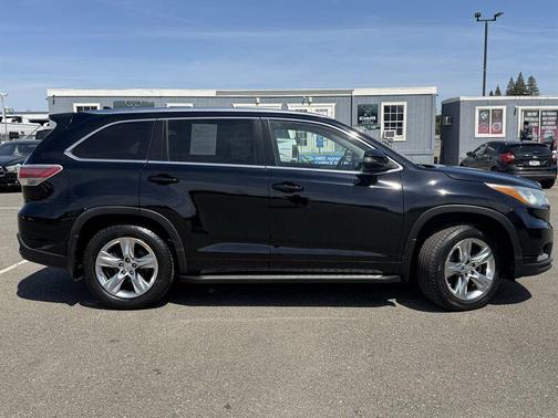 Attitude Black Metallic 2015 Toyota Highlander Limited Platinum
