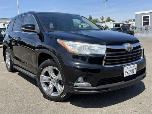 Attitude Black Metallic 2015 Toyota Highlander Limited Platinum