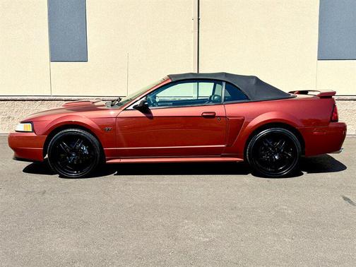 2001 Ford Mustang GT