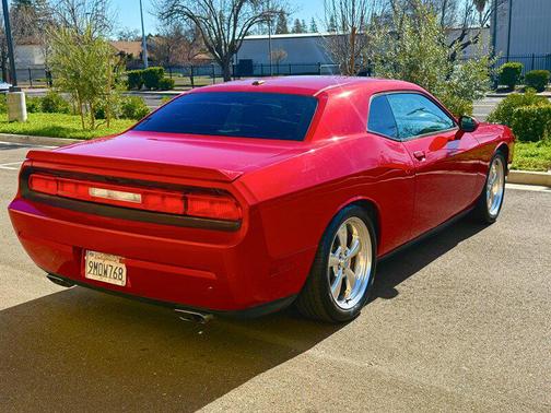 2012 Dodge Challenger R/T