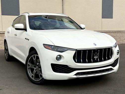 2017 Maserati Levante Base