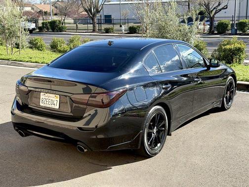 2017 INFINITI Q50 3.0t Signature Edition