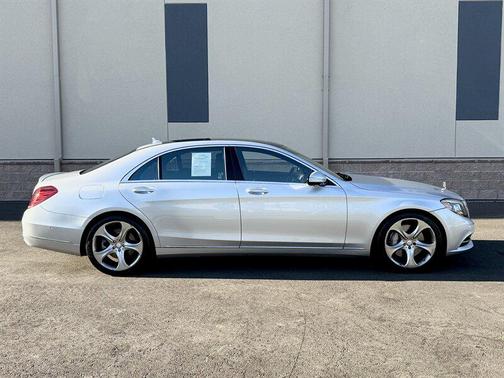 2014 Mercedes-Benz S-Class S 550