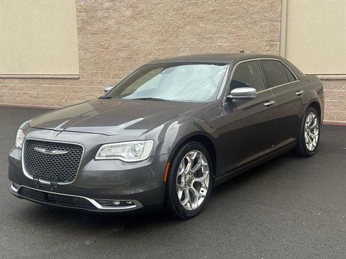 2016 Chrysler 300C Platinum