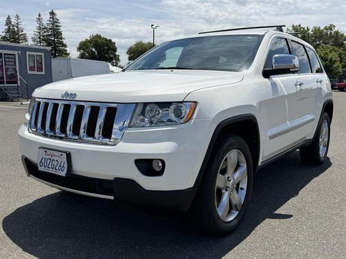 Stone White Clearcoat 2012 Jeep Grand Cherokee Overland